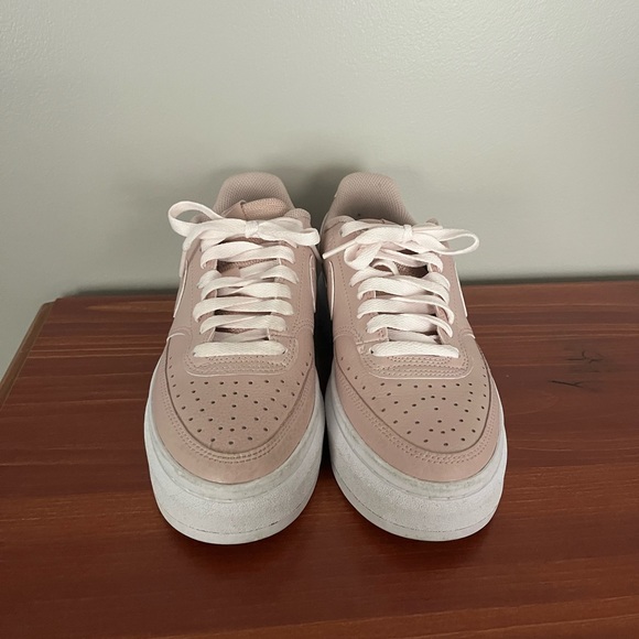 NIKE Court Vision ulta Only worn a couple time! Women's 7.5 - Picture 2 of 5